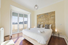 Spacious 4bdr River View